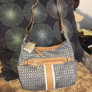 NEW WITH TAGS GIANI BERNINI BAG W/ SHOULDER STRAP